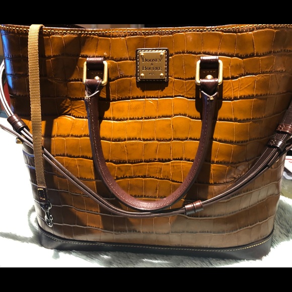 Dooney & Bourke Handbags - Dooney & Bourke Handbag & Shoulder Strap Brown